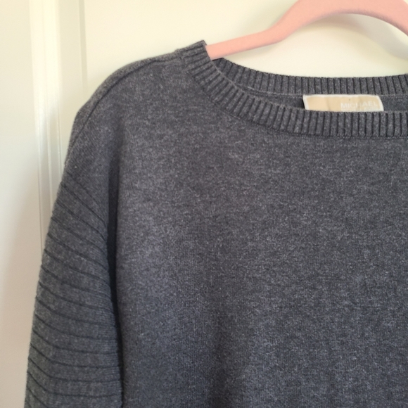 Michael Kors Gray Long Sleeve Sweater Size Small - Picture 2 of 10